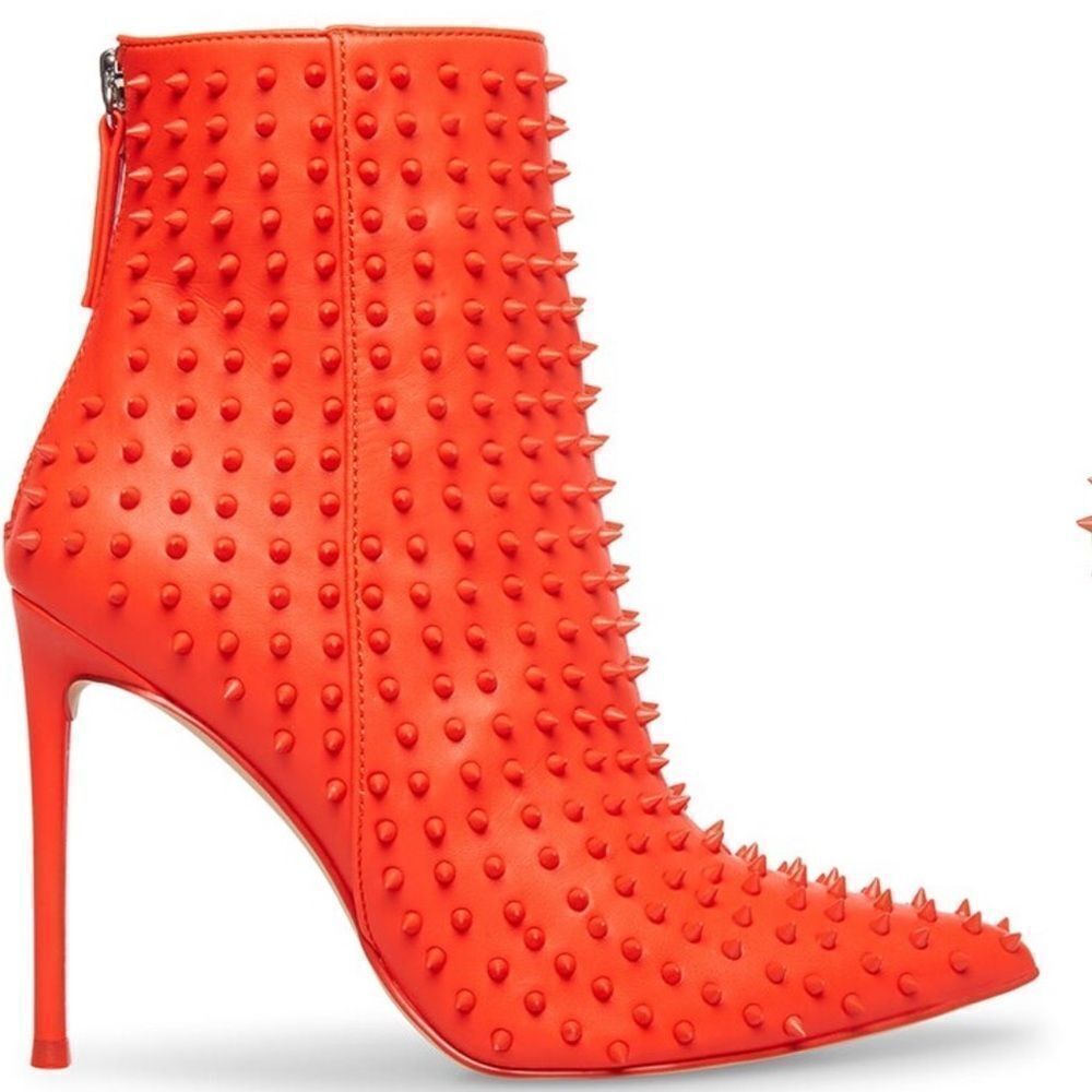STEVE MADDEN VAPOR RED
